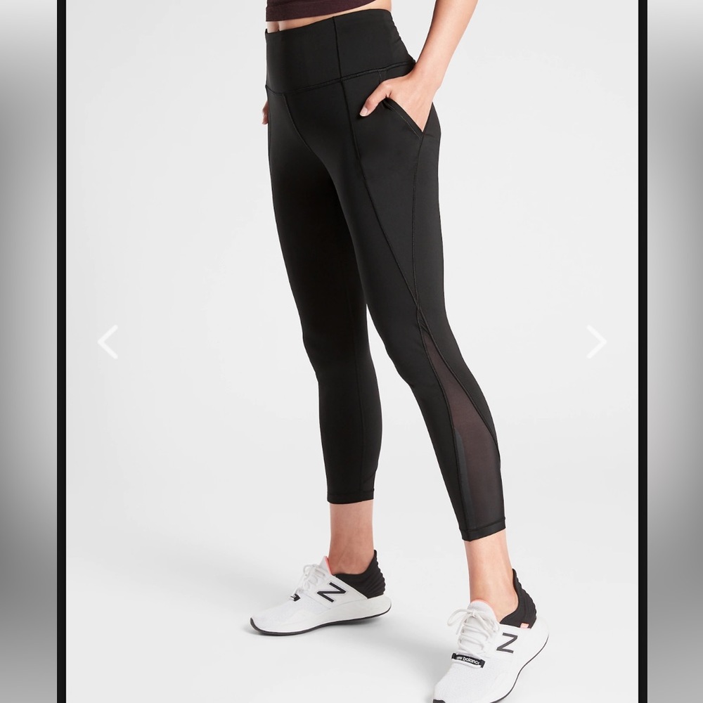 Athleta Lighting 7/8 tight